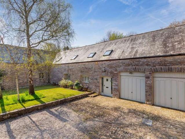 Property for sale in Broadsands