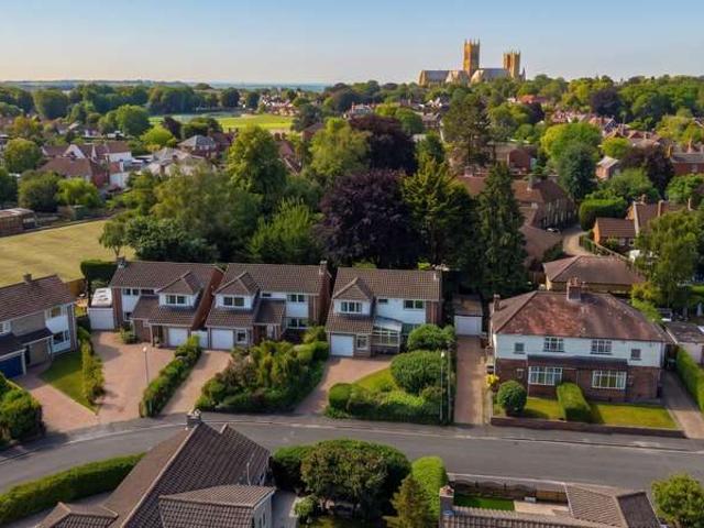 Property for sale in Ermine East, Brayford
