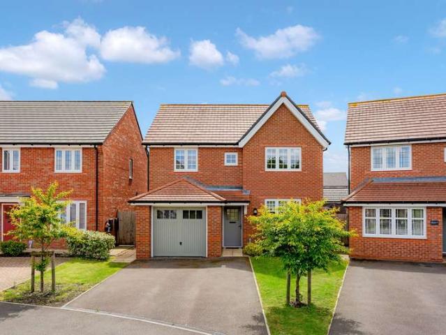 Property for sale in Sandymoor, Halton