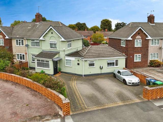 Property for sale in Fallings Heath, Wednesbury
