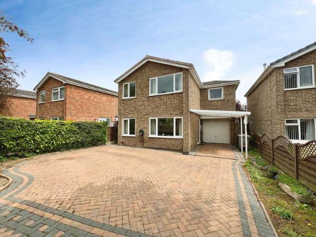 Property for sale in Barrowby, South Kesteven