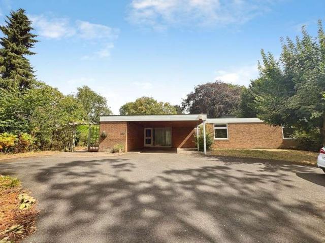 Property for sale in Farndon, Newark and Sherwood