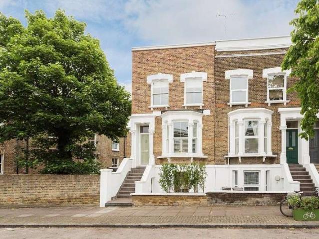 Property for sale in Finsbury Park, Greater London