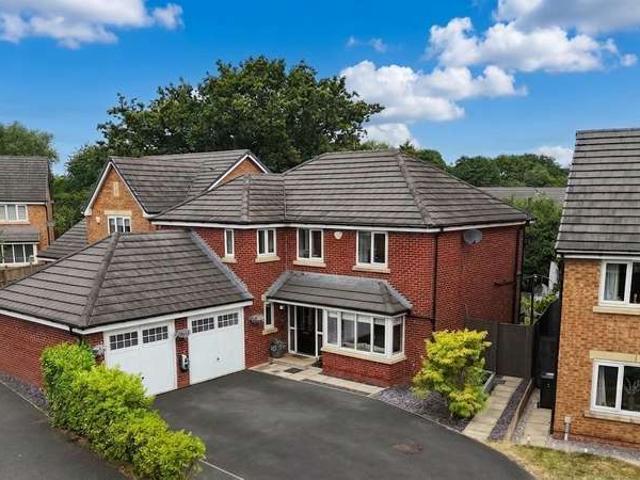 Property for sale in Shavington cum Gresty, Shavington