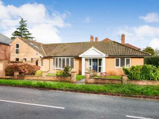 Bungalow for sale in High Field, York