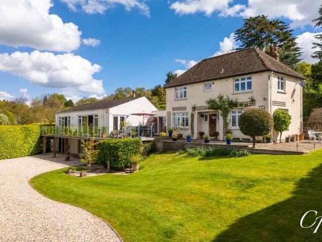 Property for sale in Pamington, Gloucestershire