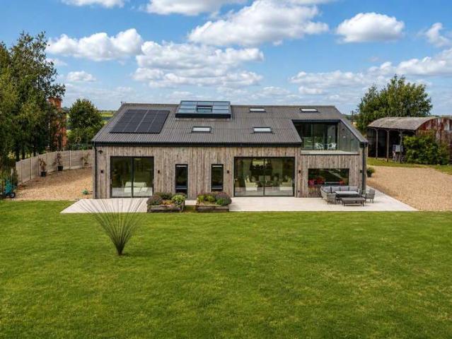 Property for sale in Leesthorpe, Melton