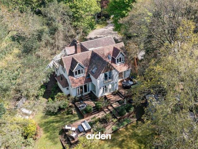 Property for sale in Bromsgrove, Worcestershire