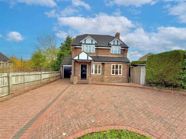 Property for sale in California, Dunstable