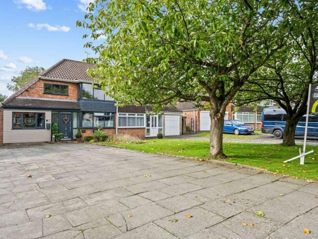 Property for sale in Ashton-in-Makerfield, Wigan