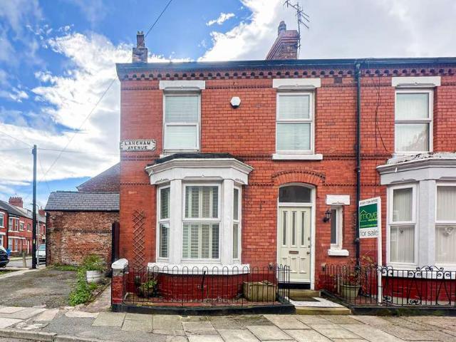 Property for sale in Calderstones
