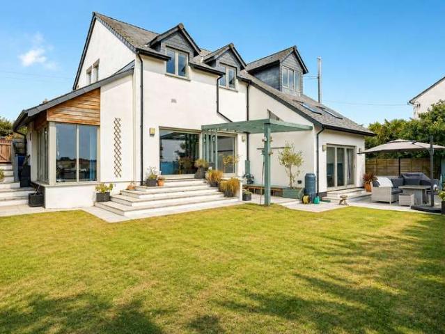 Property for sale in Probus, Cornwall