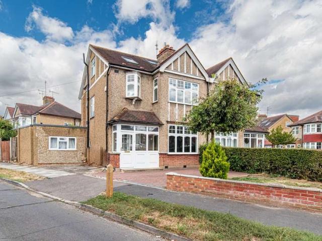 Property for sale in Lane, Greater London