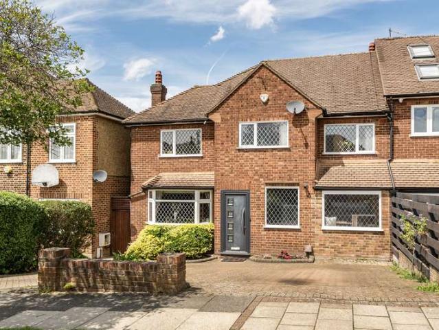 Property for sale in Brunswick Park, Greater London