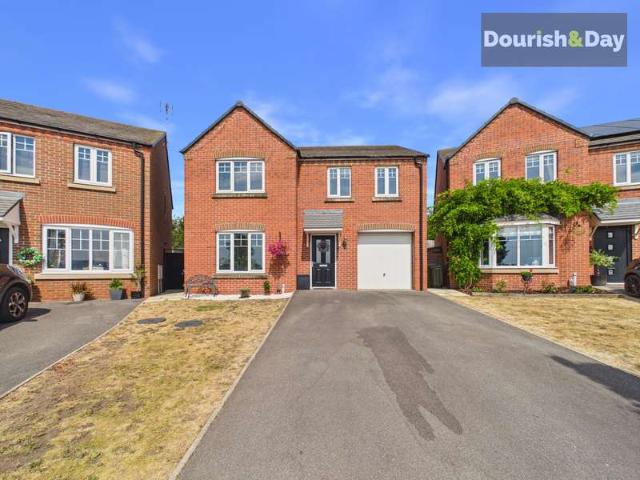Property for sale in Hixon Heath, Baswich