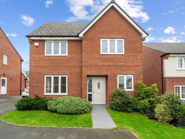 Property for sale in Heathfields, Wigan