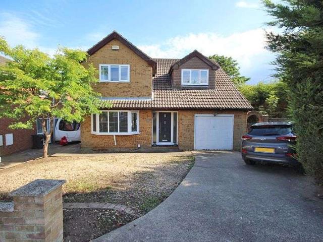 Property for sale in Holton le Clay, Belleau