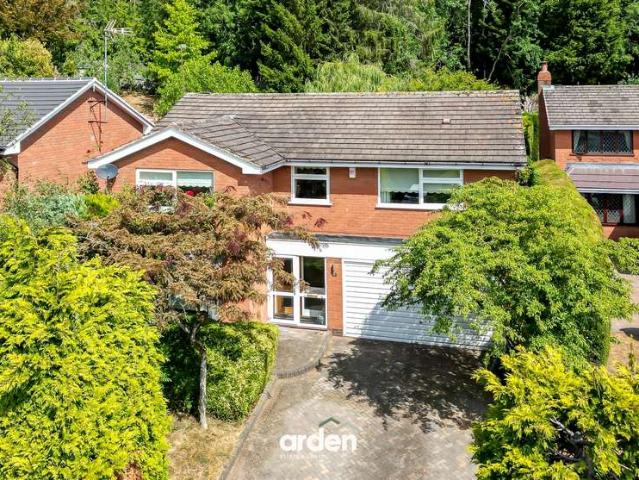 Property for sale in Lodge Park, Redditch