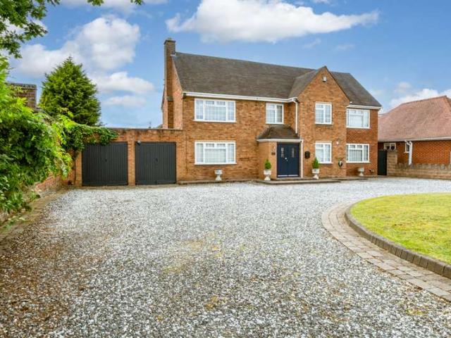 Property for sale in Wordsley, West Midlands