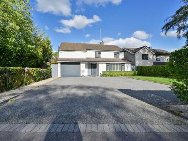 Property for sale in The Ryde, Welwyn Hatfield