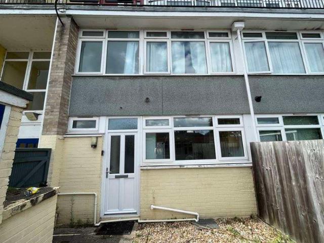 Property for rent in Earlham Rise, East Bank
