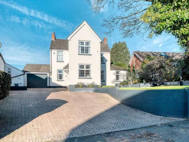 Property for sale in Bromsgrove, Worcestershire