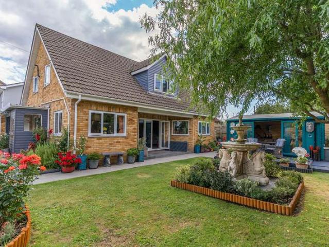 Property for sale in Croesyceiliog, Wales