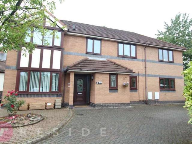Property for sale in Burnedge, Greater Manchester