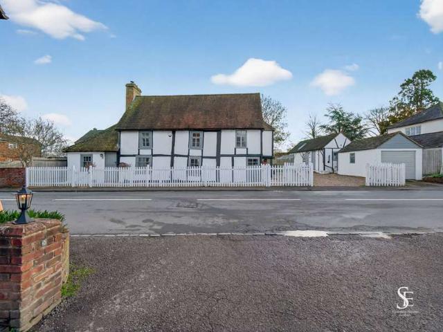 Property for sale in Shurlock Row, Waltham St Lawrence