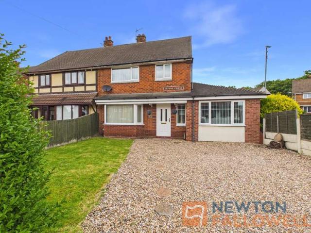 Property for sale in Bloxwich, West Midlands