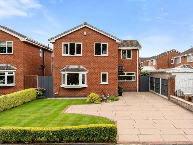 Property for sale in Stubshaw Cross, Wigan