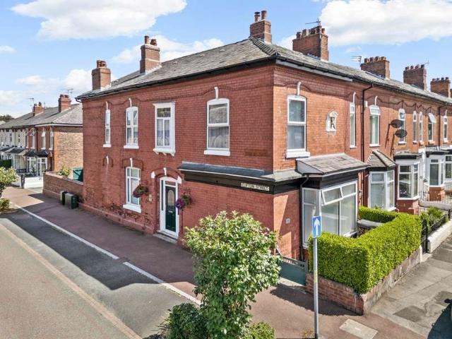 Property for sale in Wilderspool, Warrington