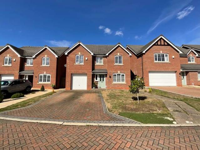 Property for sale in Stone, Baswich