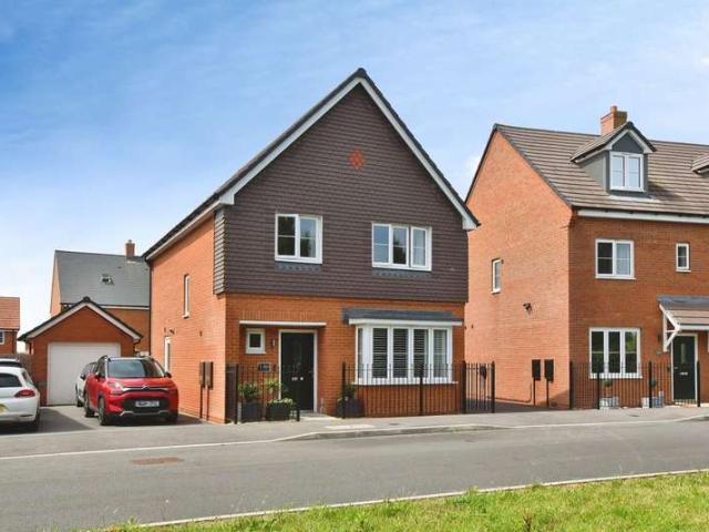 Property for sale in Amesbury