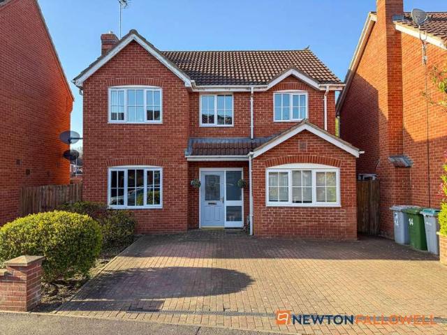 Property for sale in Coddington, Alverton