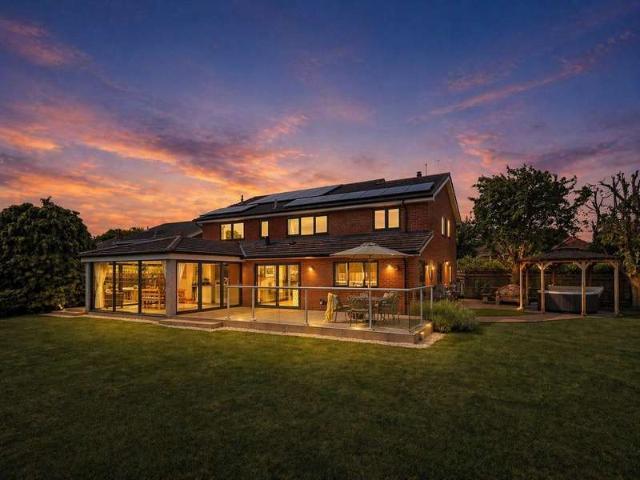 Property for sale in East Hanney, Dromore