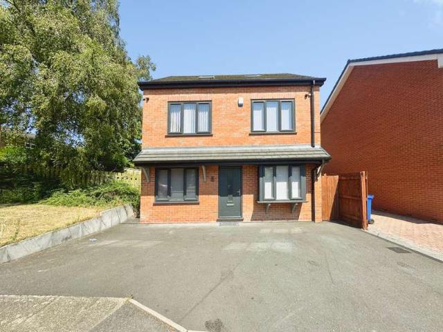 Property for sale in Besses o' th' Barn, Bury