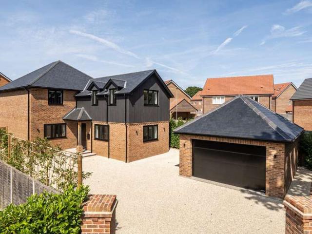 Property for sale in Fontwell, Arun