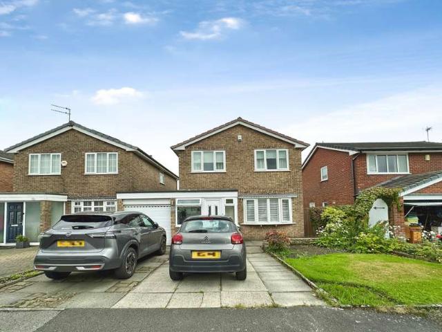 Property for sale in Brandlesholme, Bury