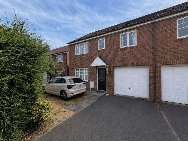 Property for sale in Grantham, Barholm
