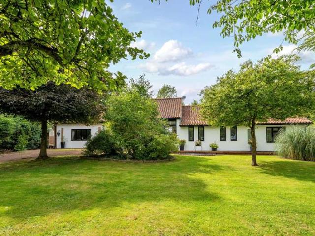Property for sale in Wanborough, Westborough