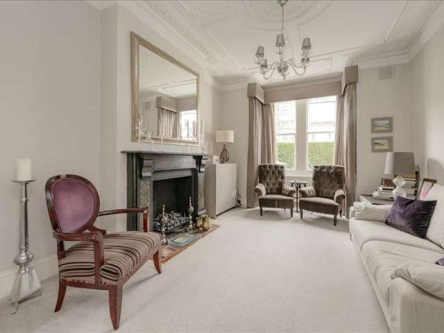 House for sale in Shepherd's Bush, Greater London