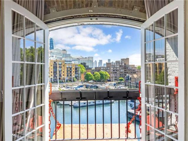 Property for sale in Tower Liberty, Wapping