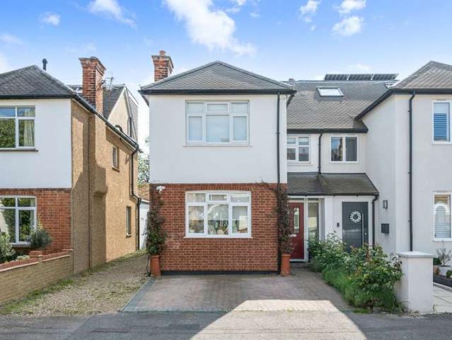 Property for sale in Surbiton, Greater London
