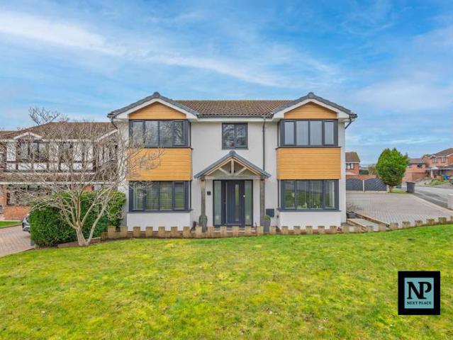 Property for sale in Kettlebrook, Staffordshire