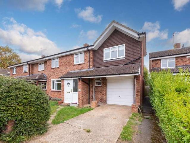 Property for sale in Holyport, Bray