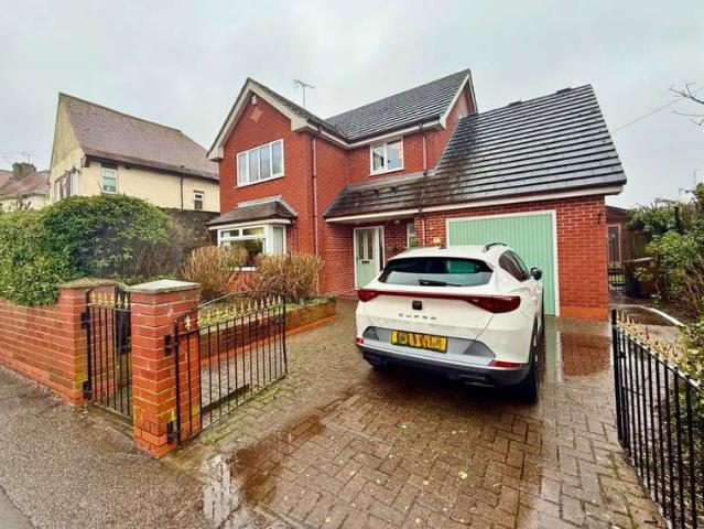 Property for sale in Market Warsop, Mansfield