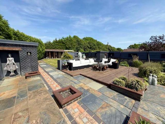 Property for sale in Leighton-Linslade, Heath And Reach