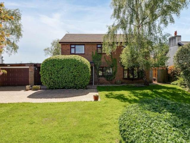 Property for sale in Rossett, Trevalyn
