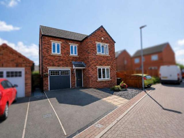 Property for sale in Kingswood, Hull